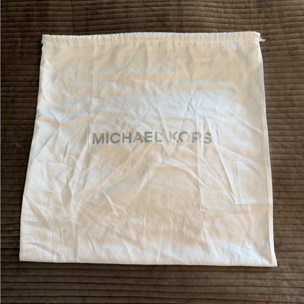 Michael Kors White Drawstring Dust Bag - Picture 7 of 7